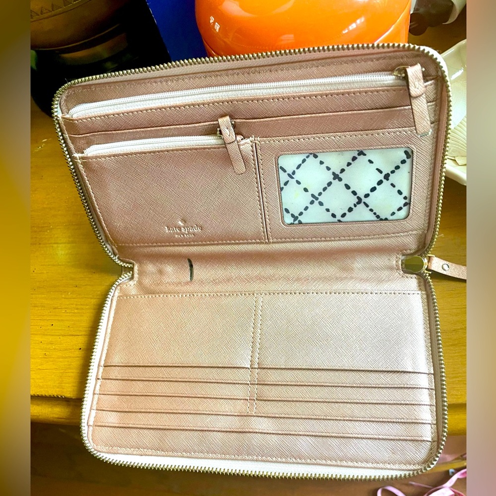 Kate spade zip around large wallet. Light Pink metallic. Pre-owned.
